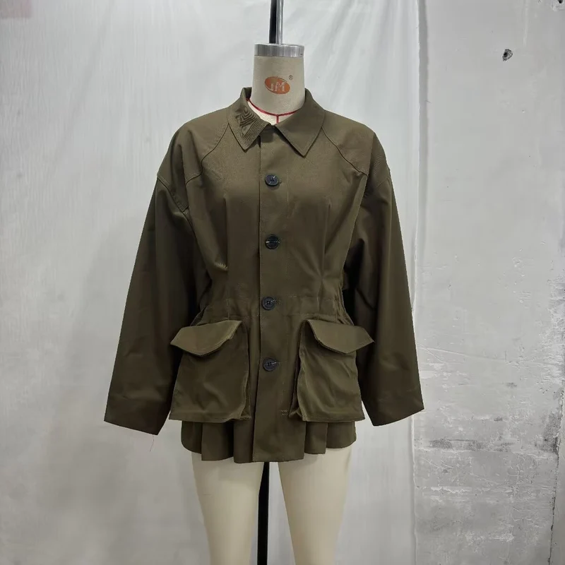 Damen Oversize-Boxy-Übergangsjacke mit großen Pattentaschen und Tunnelzug Nord Taschen