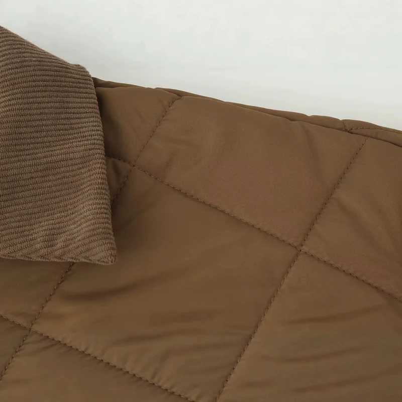 Damen Langer gesteppter Mantel mit Cordkragen und Reißverschluss Nord Taschen
