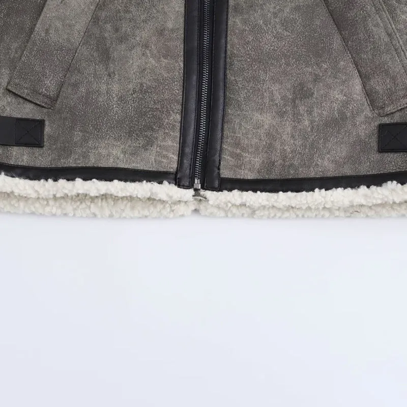 Damen Oversized Fliegerjacke mit Teddyfutter, Kunstlederbesatz und Schnallen Nord Taschen