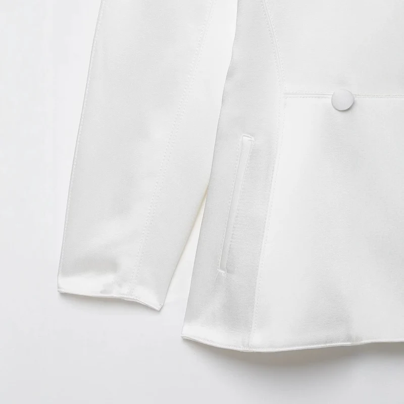 Damen Taillierter Doppelreihiger Blazer mit Stehkragen Nord Taschen