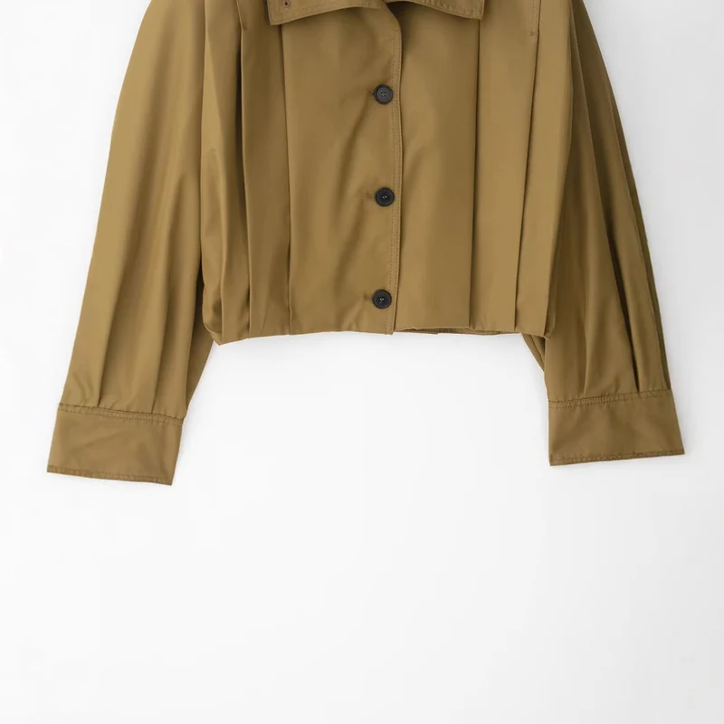Damen Kurzgeschnittene Trenchjacke im Boxy-Schnitt mit breitem Revers und Epauletten Nord Taschen