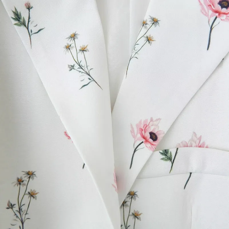 Damen taillierter Blazer mit floralem Alloverprint, Bindegürtel und Pattentaschen Nord Taschen