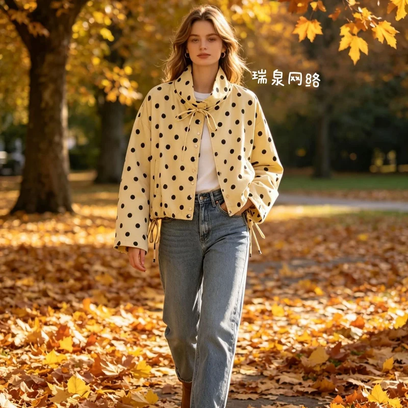 Damen Leichte Hemdbluse mit Polka‑Dot, femininem Puffärmel und durchgehender Knopfleiste Nord Taschen