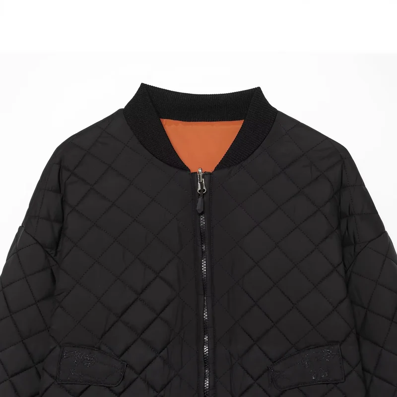 Damen Leichte gesteppte Bomberjacke im Cropped-Boxy-Schnitt mit Rautensteppung Nord Taschen