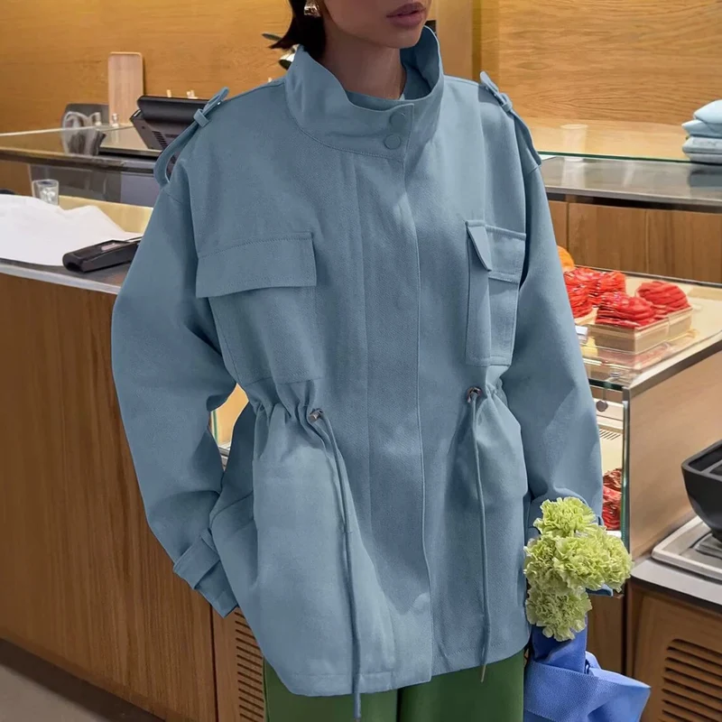 Damen Kurzparka mit hohem Stehkragen, Tunnelzug und Mehrfachtaschen Nord Taschen