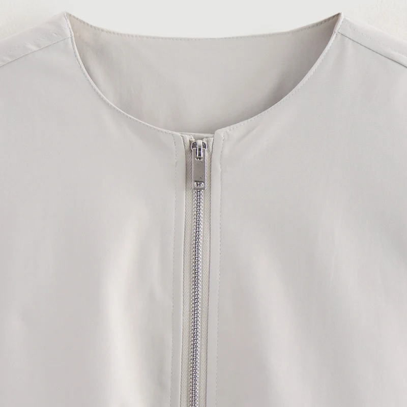 Damen Leichte Cropped-Workerjacke ohne Kragen mit Frontreißverschluss und Pattentaschen Nord Taschen
