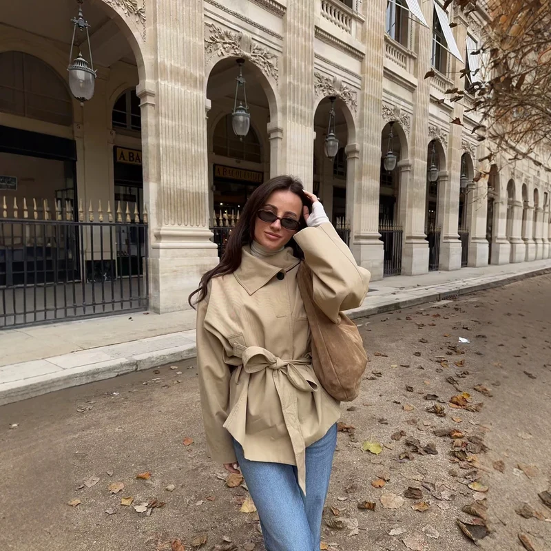 Damen Kurzjacke mit Taillengürtel, boxy Schnitt und breitem Hemdkragen Nord Taschen