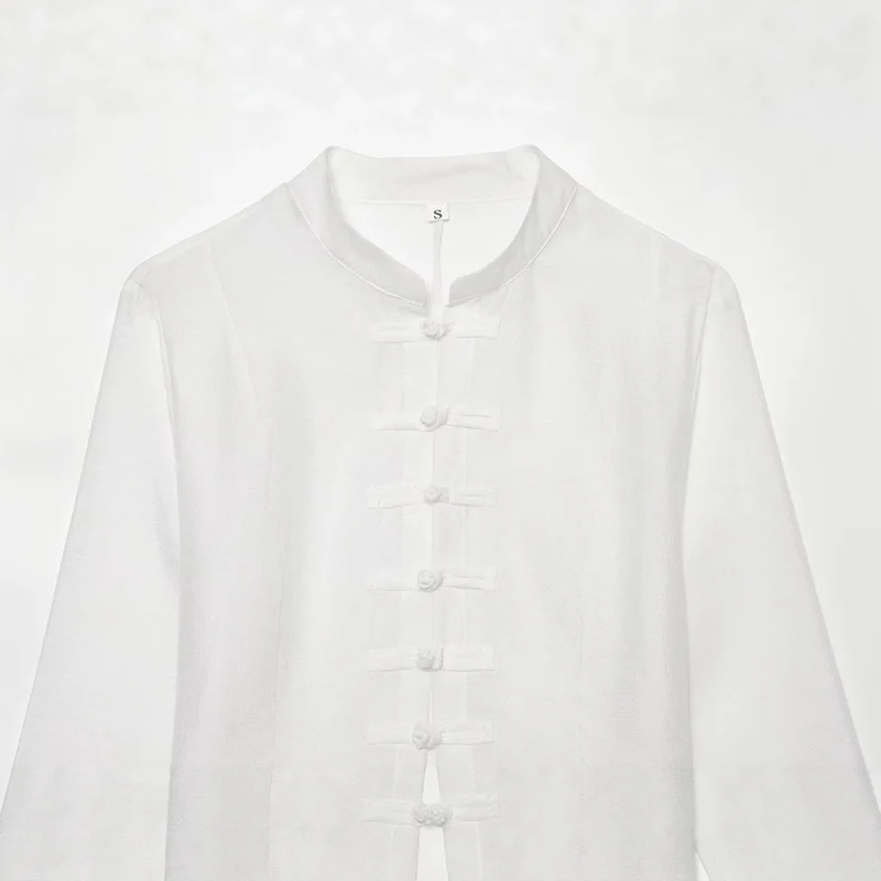 Damen Leichte Cropped-Jacke mit Stehkragen und traditionellen Knebelverschlüssen Nord Taschen