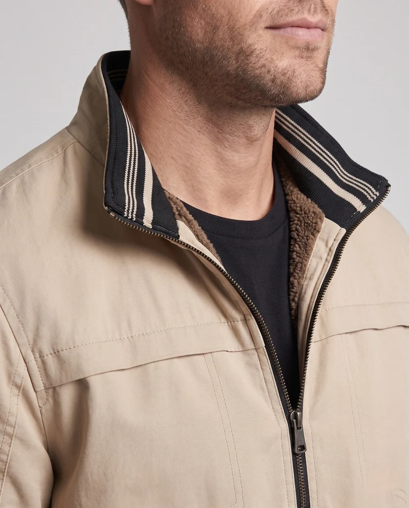 Herren Casual Field Blouson mit durchgehender, wärmespeichernder Teddy-Fleece-Fütterung, Stehkragen und gestreiften Bündchen Nord Taschen