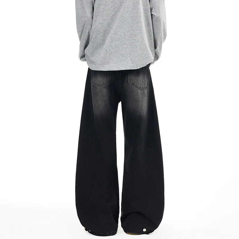 Herren Weitfallende Denim-Palazzo‑Hose mit skulpturalen Nahtpaneelen und bodenlangem Saum Nord Taschen
