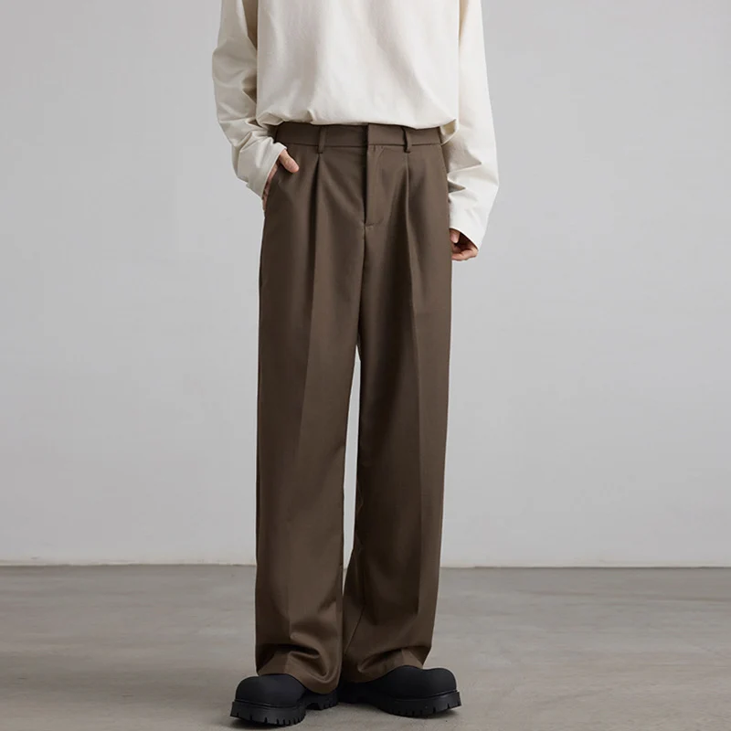 Herren Weite Hochtaillierte Bundfaltenhose mit Bügelfalte und entspannter Silhouette Nord Taschen