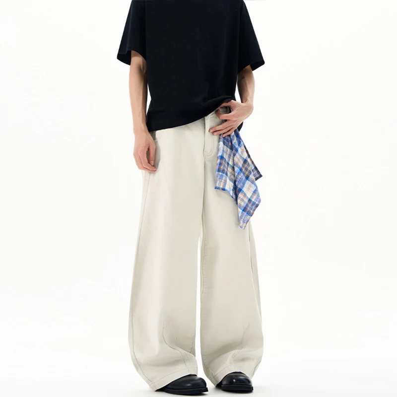 Herren Extraweite Baumwoll‑Twill‑Palazzohose mit markanten Saumnähten und skulpturaler Form Nord Taschen