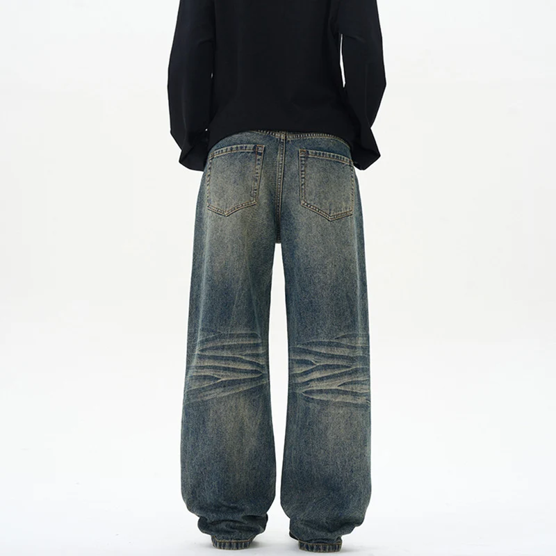 Herren Weite Denim-Jeans im Vintage-Whisker-Look mit horizontalen Falten und bodenlangem Saum Nord Taschen