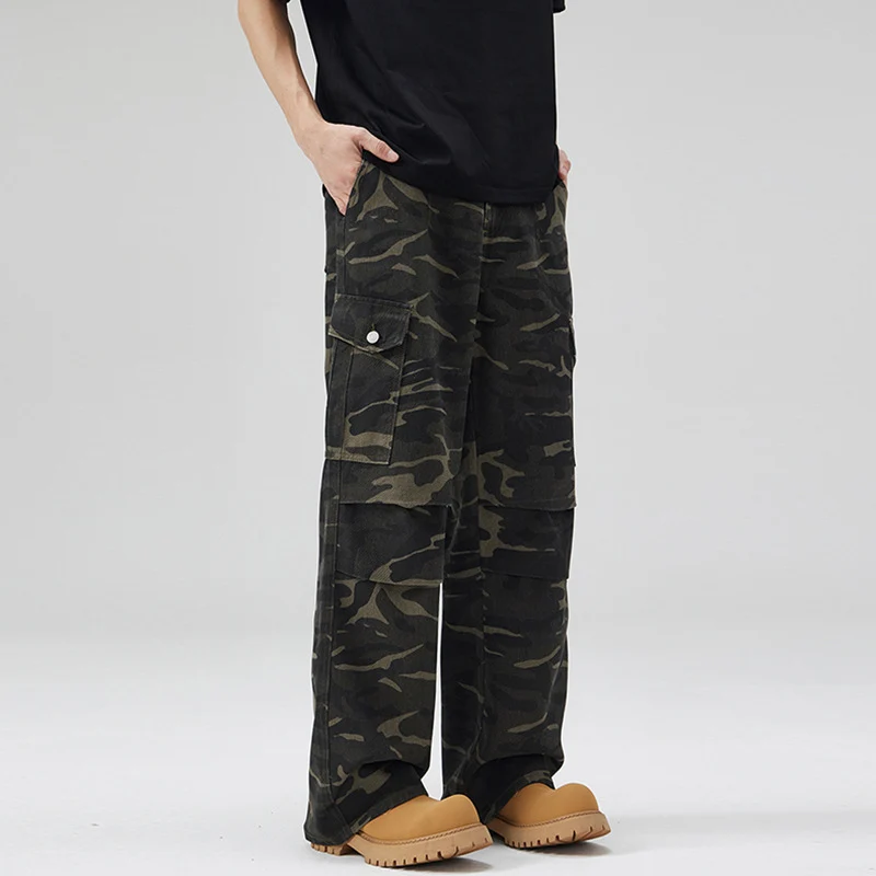 Herren Cargohose im weiten Baggy‑Cut mit Camouflage‑Print, Knieabnähern und Pattentaschen Nord Taschen