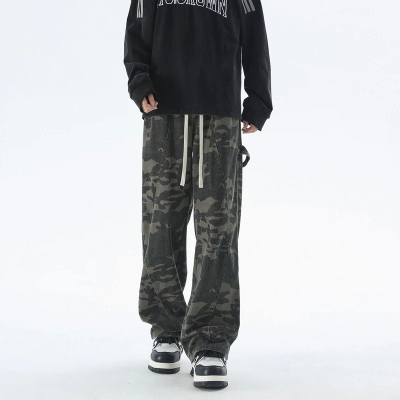Herren Weite Camouflage-Cargohose mit langen Tunnelzügen und Utility-Schlaufen Nord Taschen