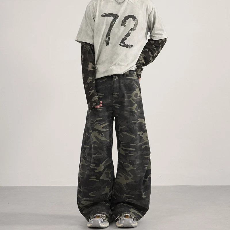Herren Weite Camouflage-Baggy-Hose mit niedriger Bundlinie und Knie-Patchtaschen Nord Taschen
