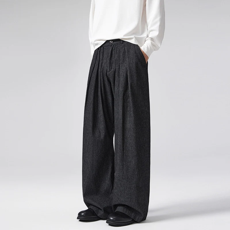 Herren Weite Bundfaltenhose aus Wollmix im Palazzo‑Schnitt mit Nadelstreifen Nord Taschen