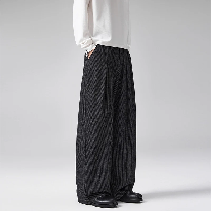 Herren Weite Bundfaltenhose aus Wollmix im Palazzo‑Schnitt mit Nadelstreifen Nord Taschen