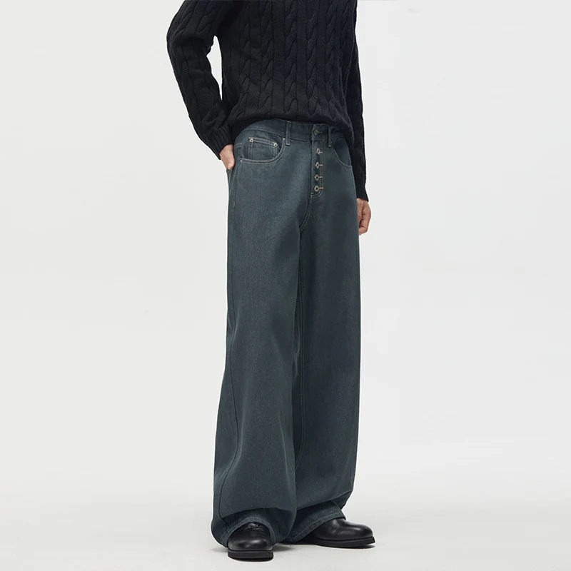 Herren Marlene-Denimhose im ultraweiten Baggy-Cut mit sichtbarer Knopfleiste Nord Taschen