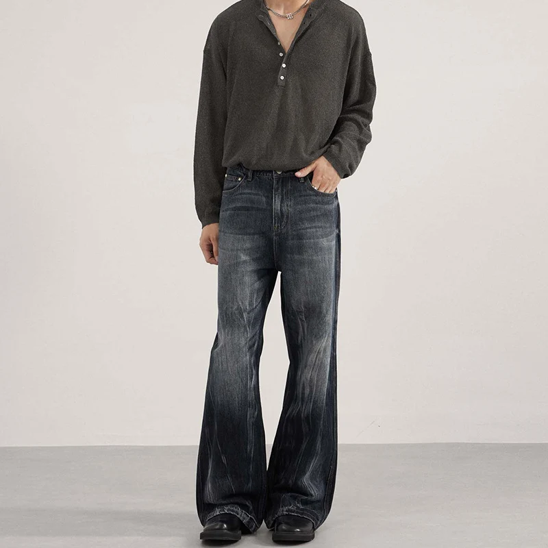 Herren Weit geschnittene Flared-Denim-Jeans mit intensiver Vintage-Waschung Nord Taschen