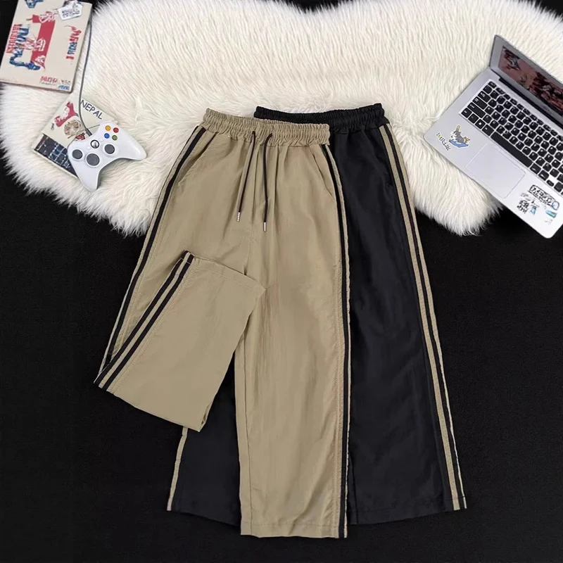 Herren Sportliche Freizeithose mit seitlichen Reißverschlüssen Nord Taschen