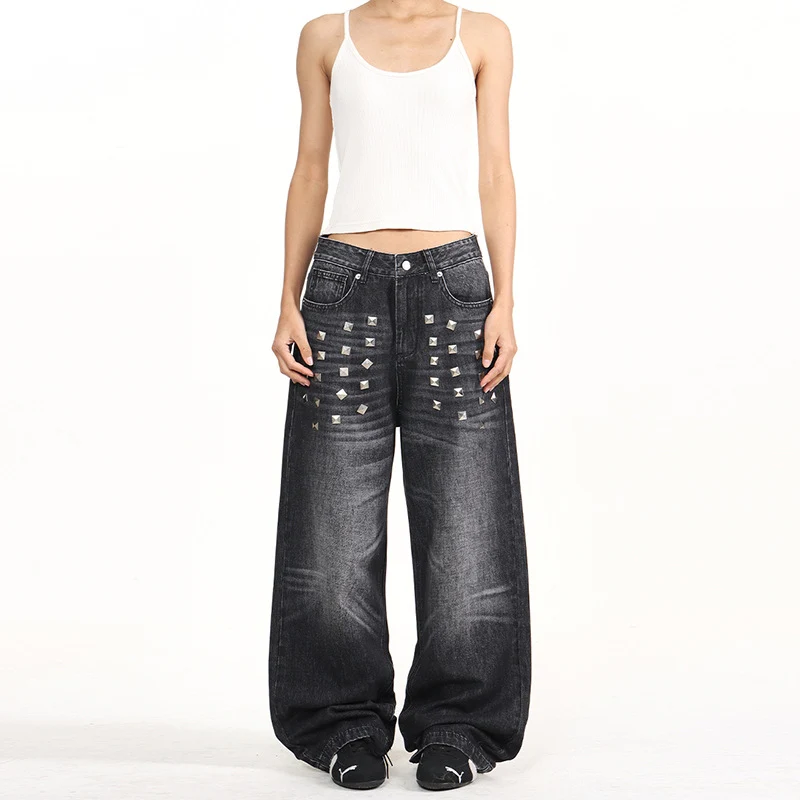 Damen Extraweite Nieten-Baggy-Jeans mit tiefem Bund und Used-Wash Nord Taschen