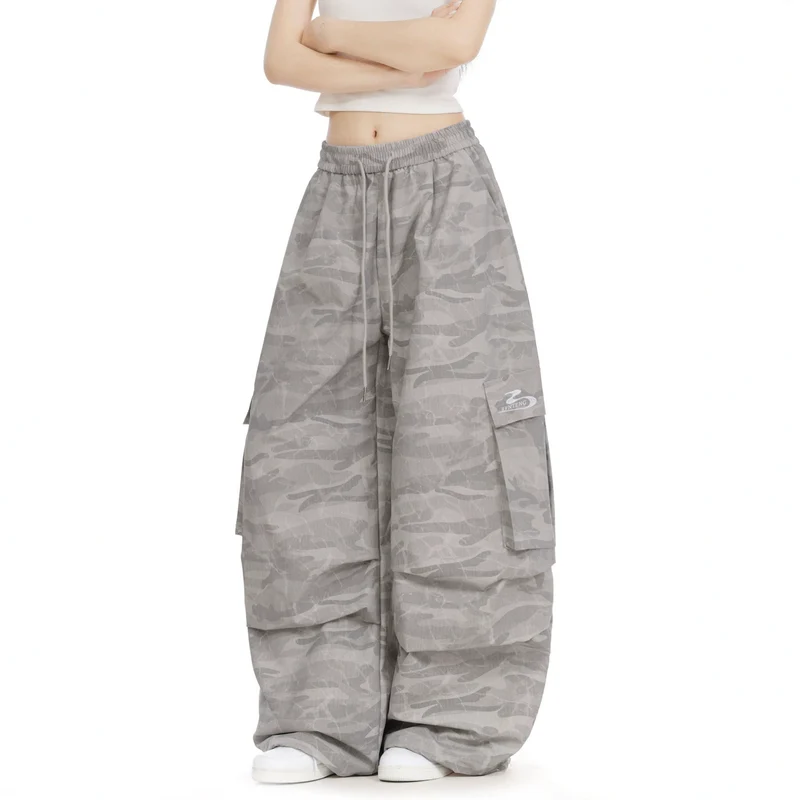 Damen Lässige Cargo-Hose im Camouflage-Design Nord Taschen