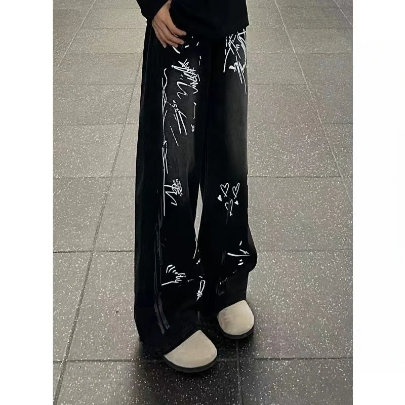 Damen Weitgeschnittene Jeans mit künstlerischem Grafikdruck Nord Taschen