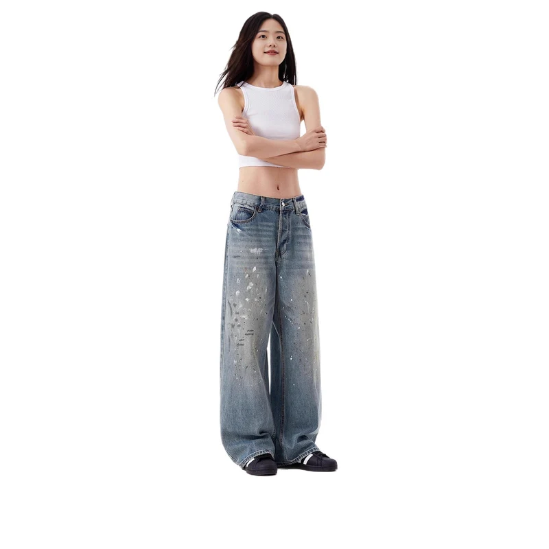 Damen Weitgeschnittene Jeans mit einzigartigen Zerstörungsdetails Nord Taschen
