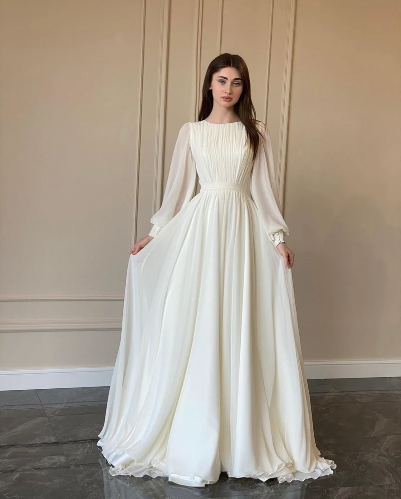 Damen Maxi-Party Kleid mit langen fließenden Ärmeln und Spitzenakzenten