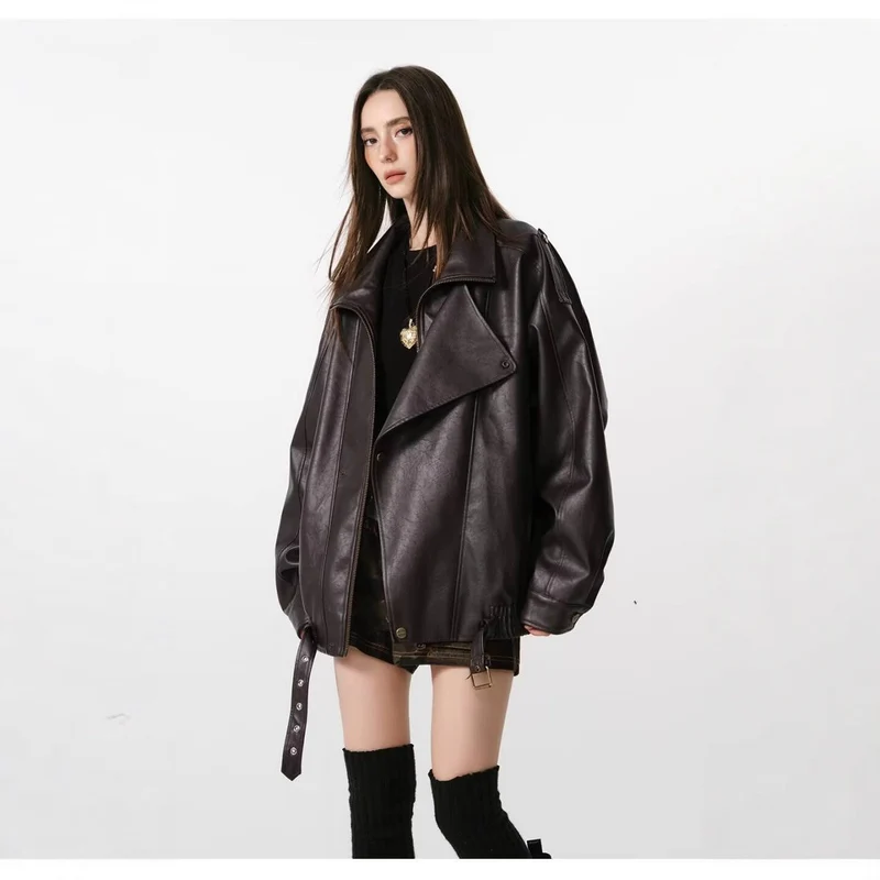 Damen Kunstlederjacke mit hohem Kragen und lässigem Schnitt