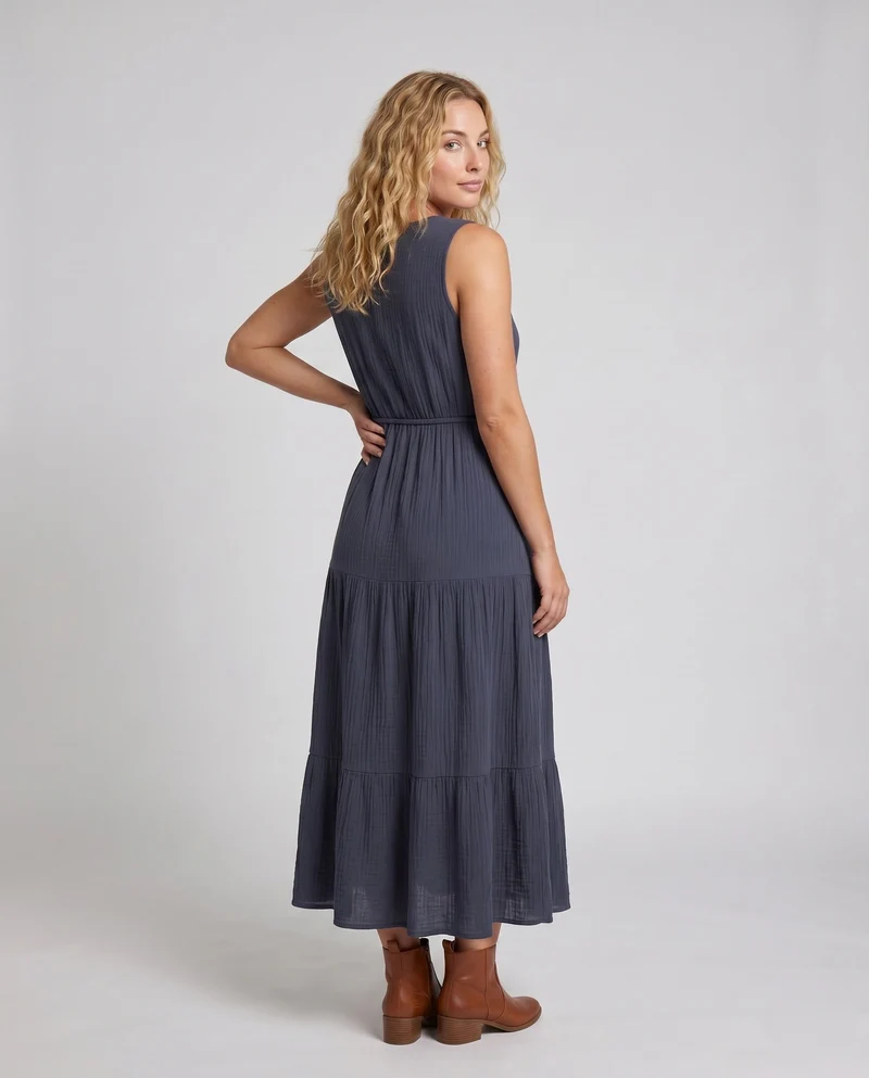 Damen Maxikleid mit Knopfleiste und Gürteldetail