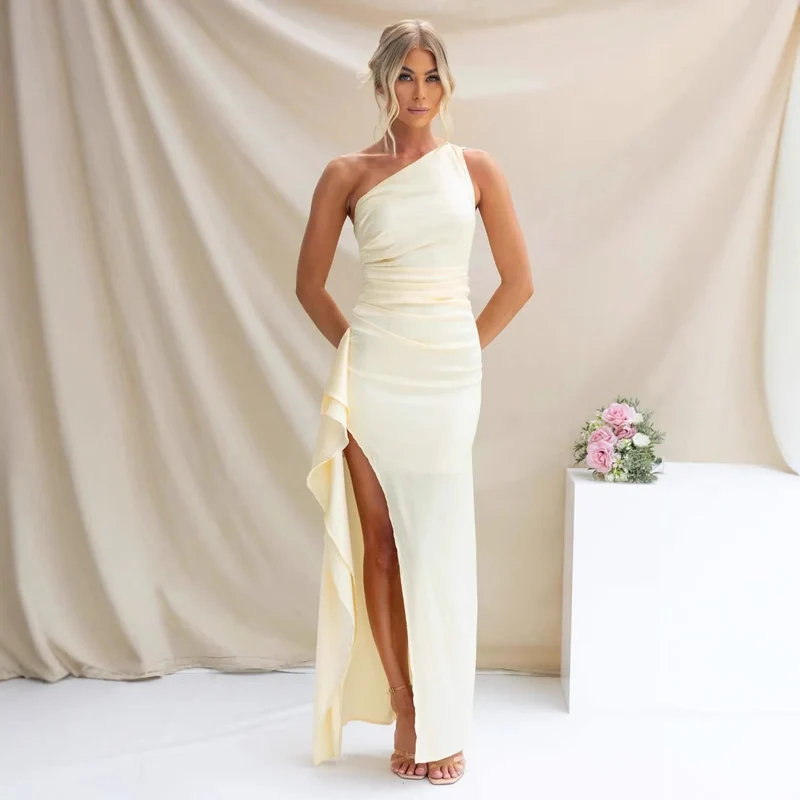 Damen One-Shoulder Maxikleid mit seitlichem Schlitz und elegantem Drapierungen