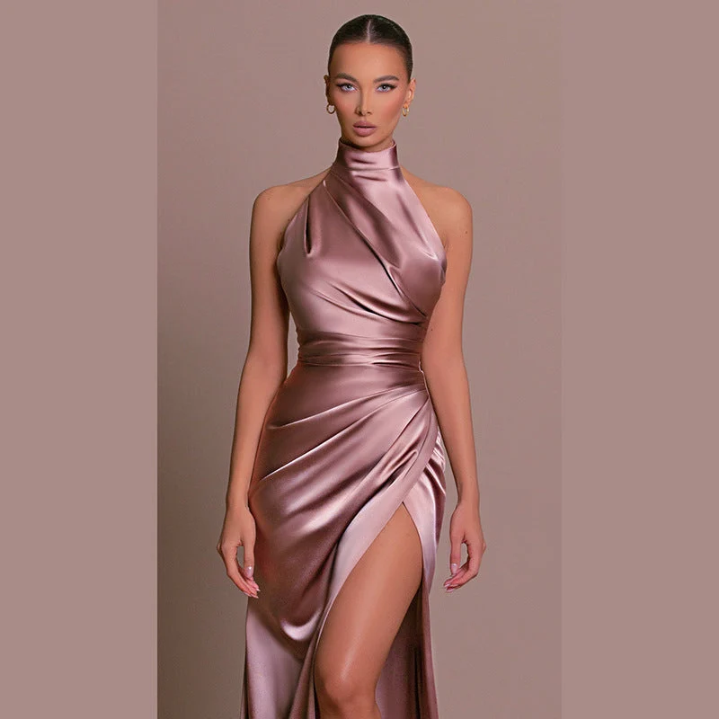 Vielseitiges, ärmelloses, langes Kleid mit Herbstkragen