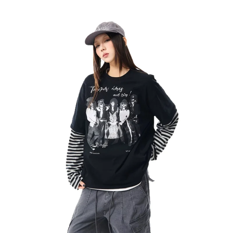 Damen Lässiges Oversized T-Shirt mit gestreiften Ärmeln Nord Taschen