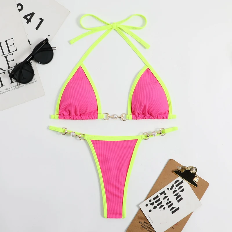 Damen Triangel-Bikini mit modischem Rippdesign und dekorativen Elementen