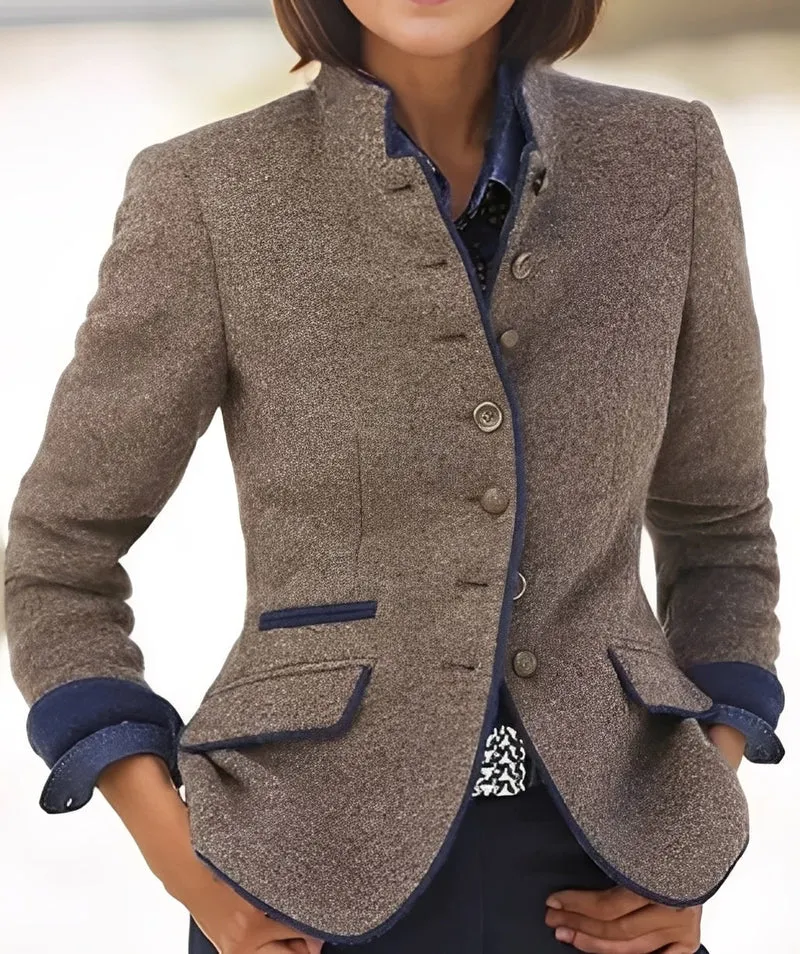 Moderne Damenjacke mit Taschen für den Alltag