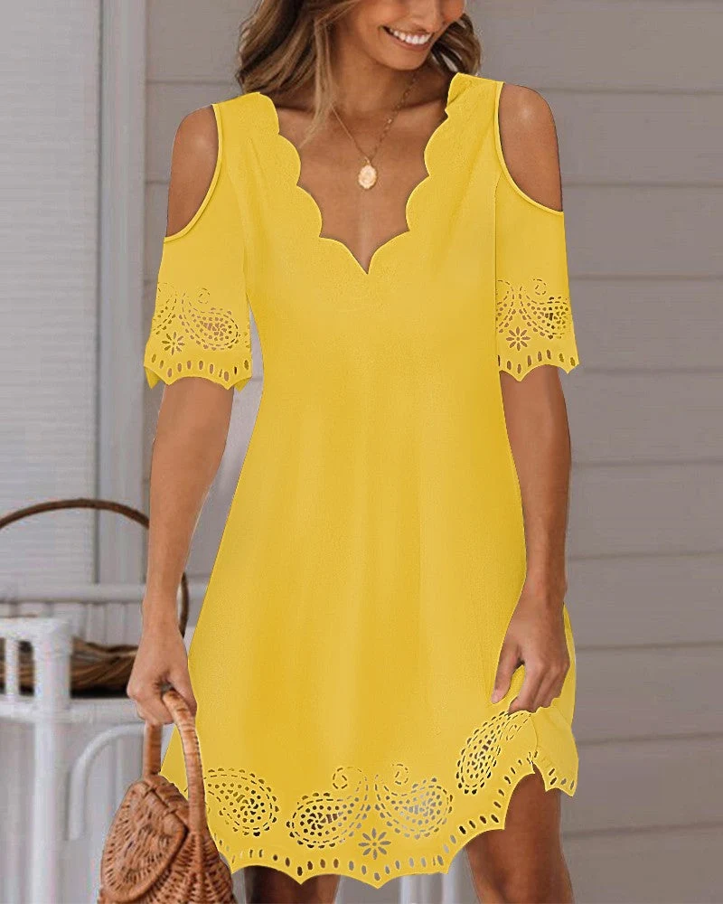 Damen Freizeitkleid mit eleganten Cut-Outs und Spitzenverzierung