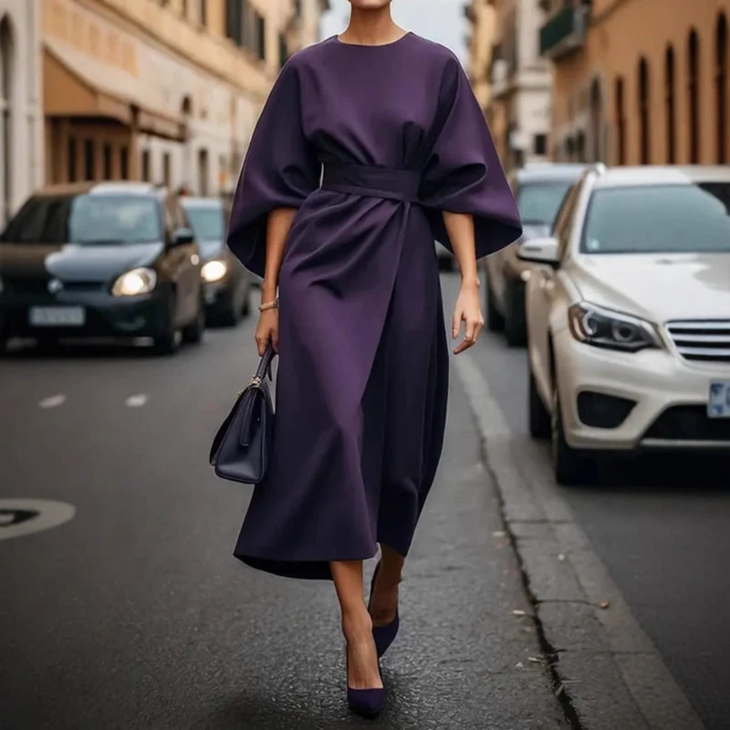 Damen Elegantes Maxikleid mit innovativem Schnitt und voluminösen Ärmeln