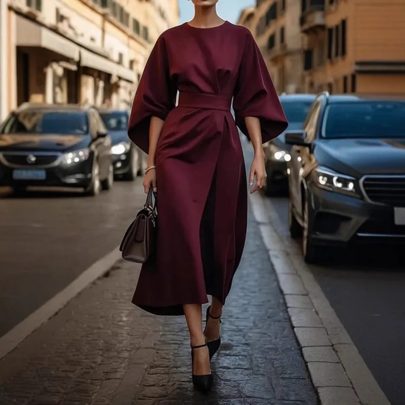 Damen Elegantes Maxikleid mit innovativem Schnitt und voluminösen Ärmeln