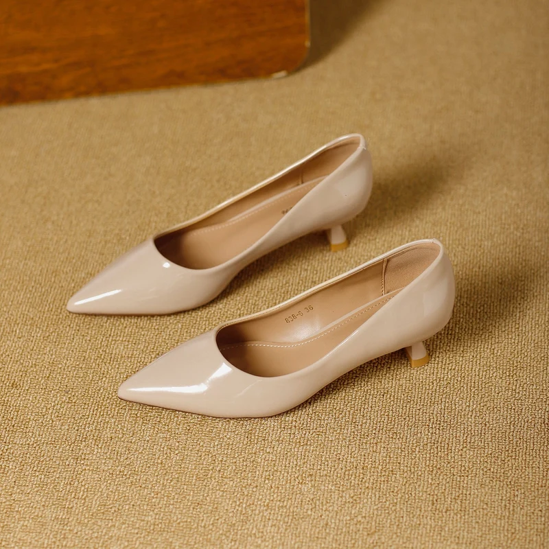 Damen elegante Pumps mit stilvollem Kittelsabsatz