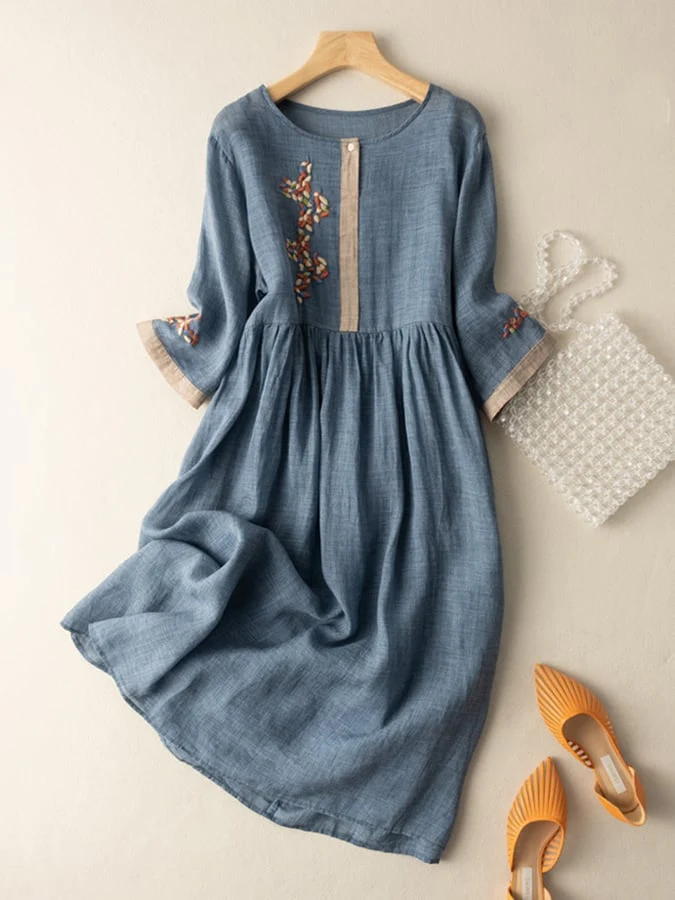 Besticktes Kleid aus Baumwolle