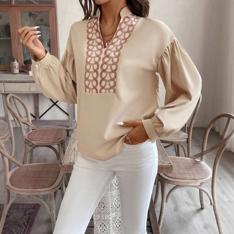 Damen Bluse mit Stehkragen, bestickter V‑Passe und ballonärmeln Nord Taschen