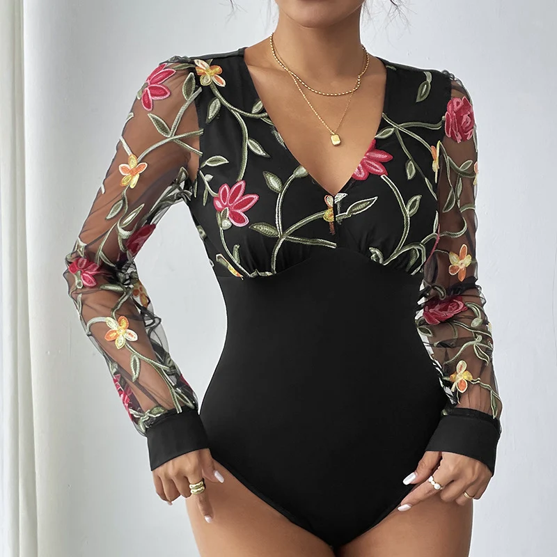 Damen Bestickter Mesh-Body mit V-Ausschnitt und transparenten Blumenärmeln Nord Taschen