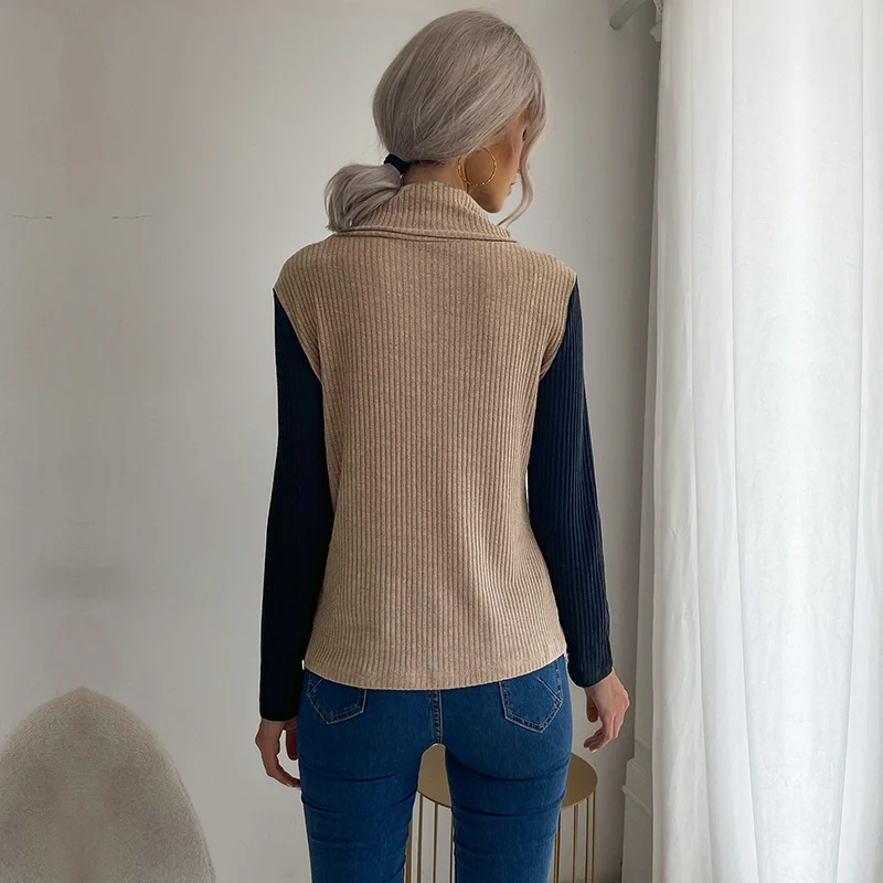 Damen Asymmetrisches Rippstrick-Top mit Knopfdetail und Stehkragen Nord Taschen