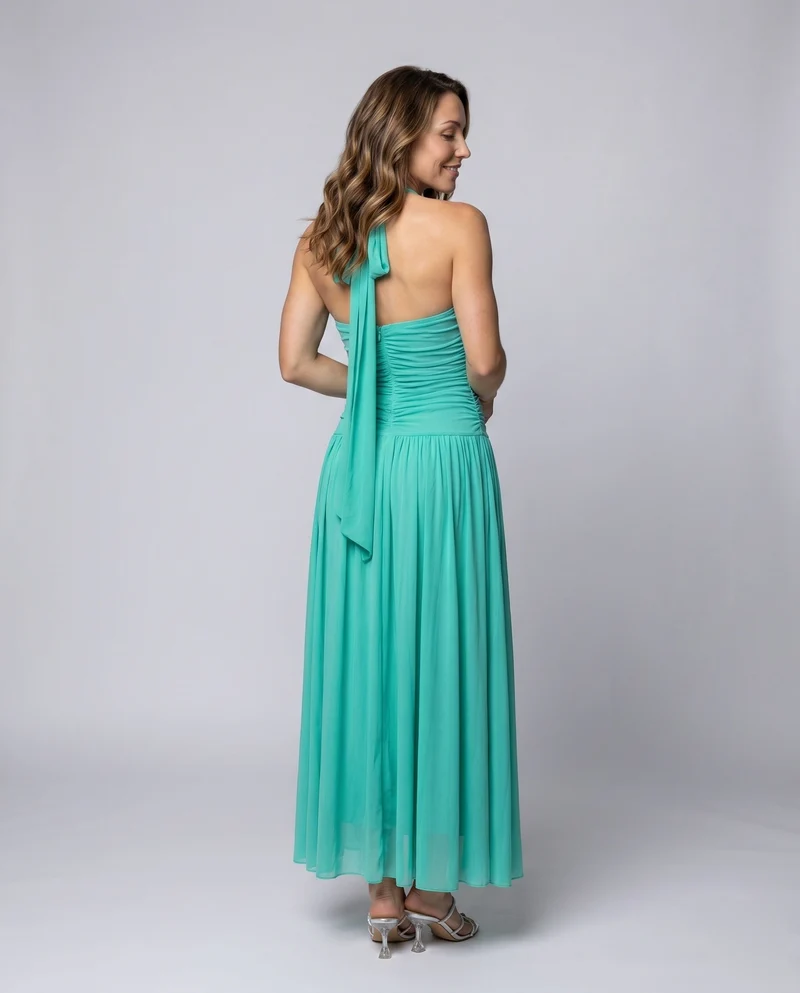 Damen Abendkleid mit elegantem V-Ausschnitt und verführerischer Raffung