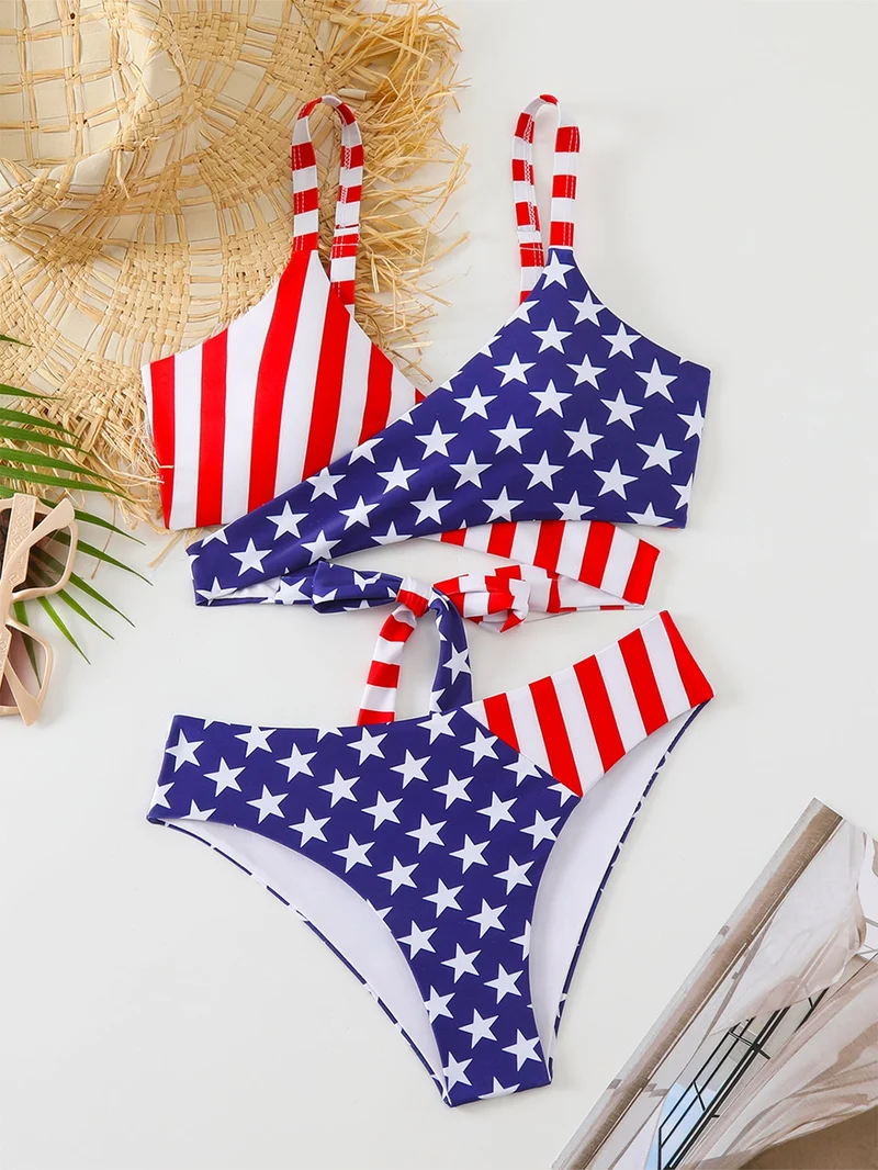 Damen Triangel-Bikini-Set mit asymmetrischem Schnitt und buntem Sternen-Design