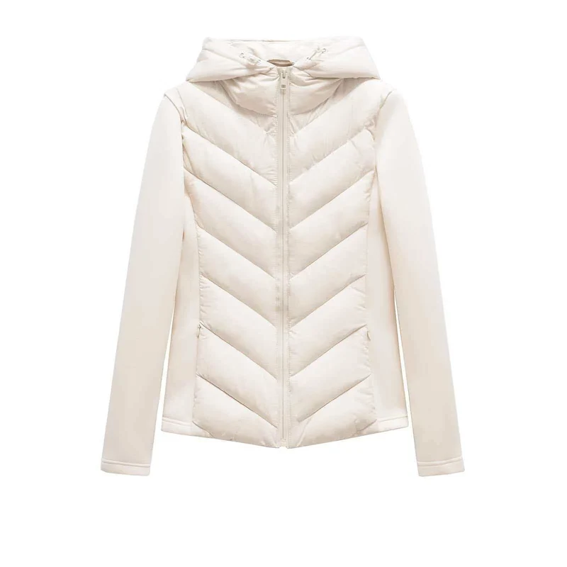 Damen gesteppte Kapuzenjacke mit Chevron‑Stepp, Einsätzen aus Softshell und verdecktem Reißverschluss
