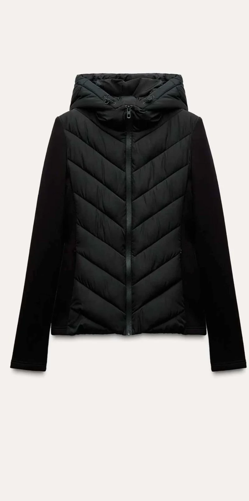 Damen gesteppte Kapuzenjacke mit Chevron‑Stepp, Einsätzen aus Softshell und verdecktem Reißverschluss