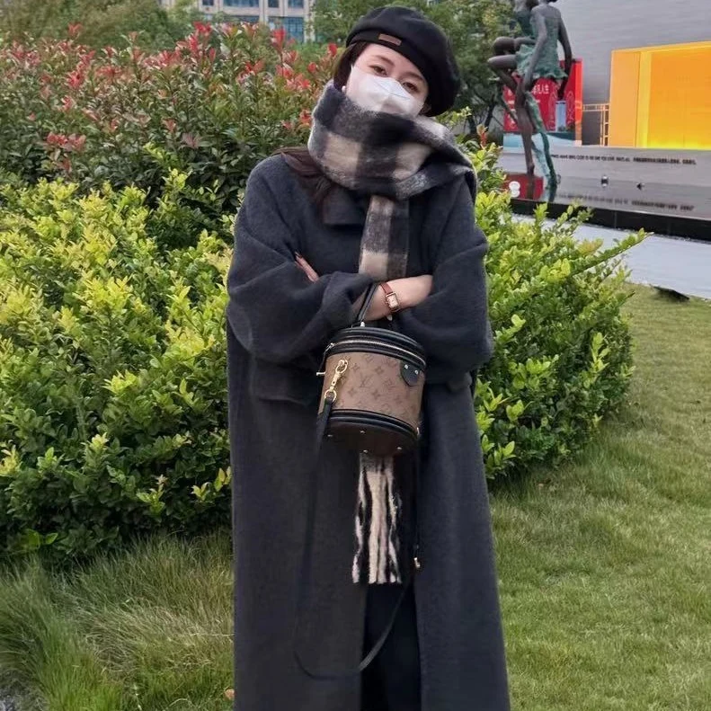 Damen Oversize Wollmix Mantel knielang mit verdeckter Knopfleiste und lässiger Schulterlinie Nord Taschen